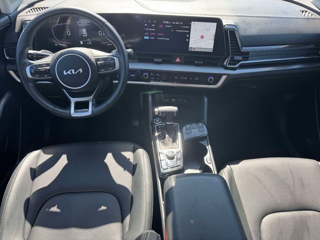 Used 2023 Kia Sportage EX image 11