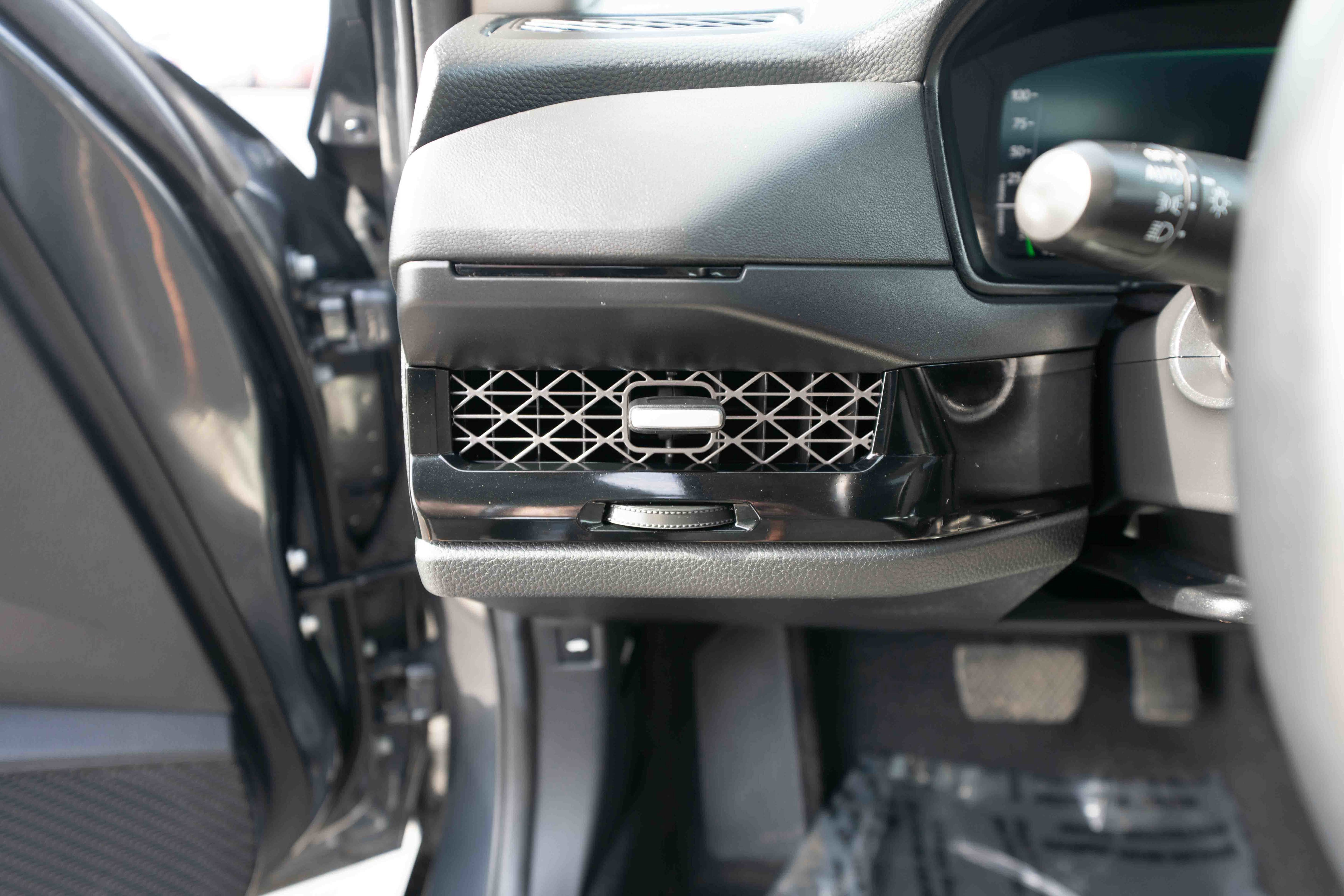 Used 2024 Honda Accord Touring image 11