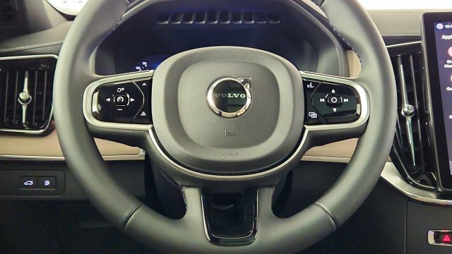 New 2026 Volvo XC90 T8 Plus w/ Protection Package Premier AWD/4WD image 25
