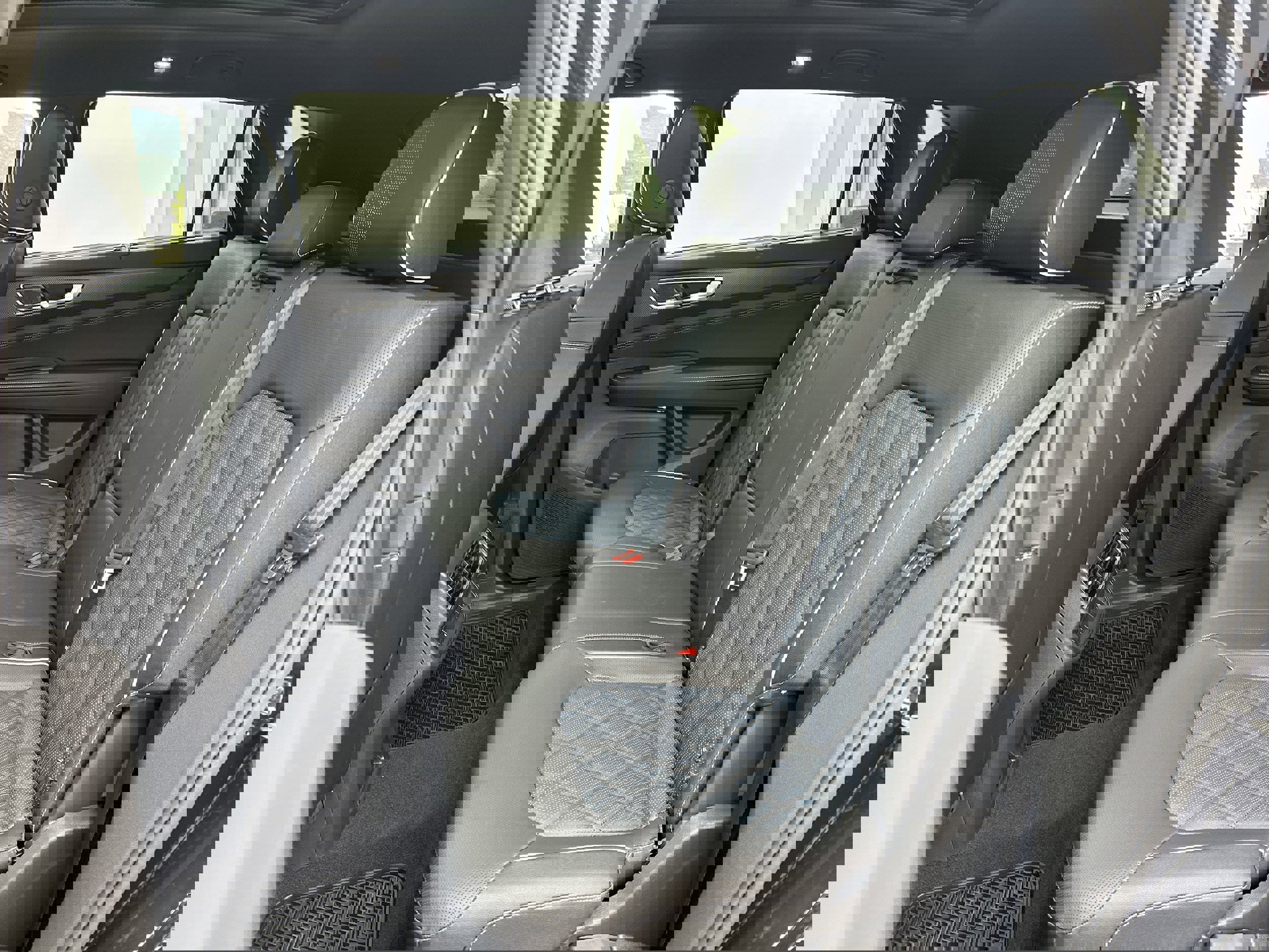New 2025 Volkswagen Atlas Cross Sport SEL Premium R-Line image 27
