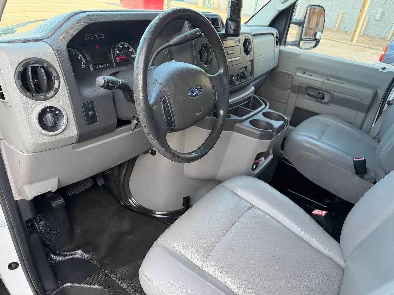Used 2016 Ford E-350 and Econoline 350 Super Duty w/ Power Windows & Locks Group RWD image 8