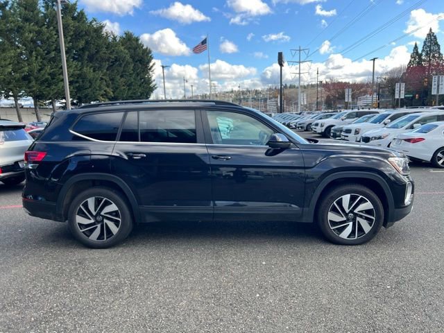 Used 2024 Volkswagen Atlas SE image 4