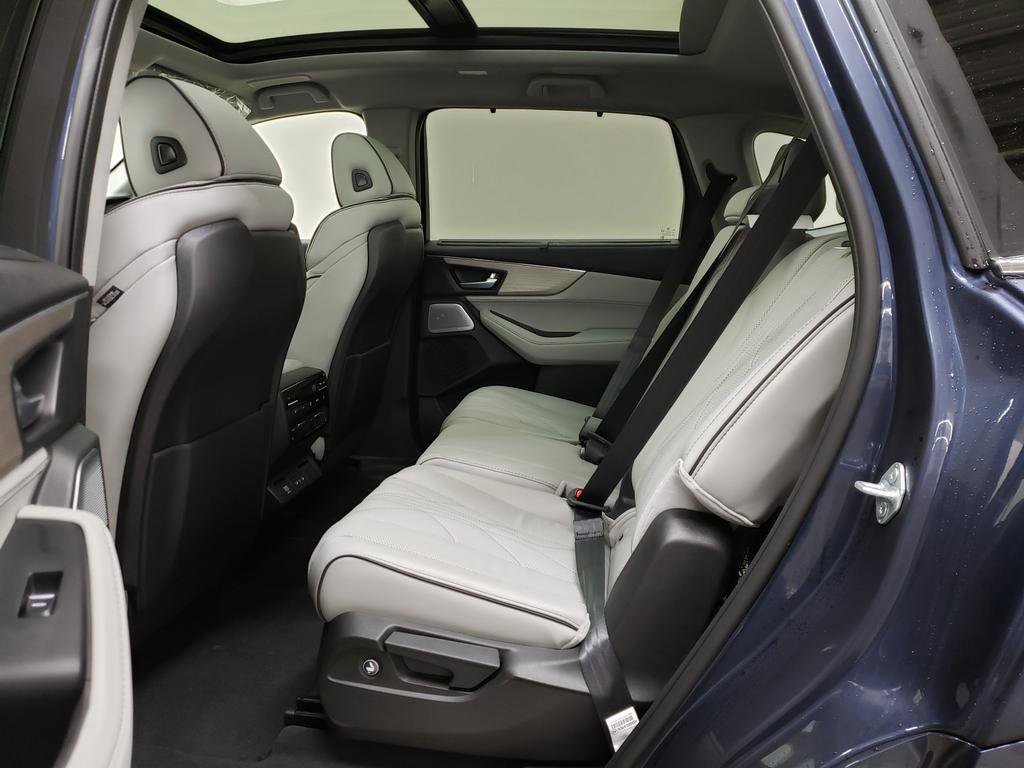 New 2026 Acura MDX w/ Advance Package image 11