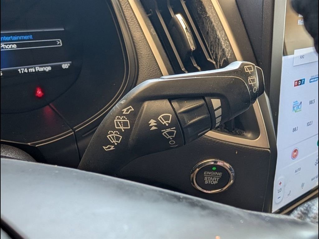 Used 2022 Ford Edge SEL image 20