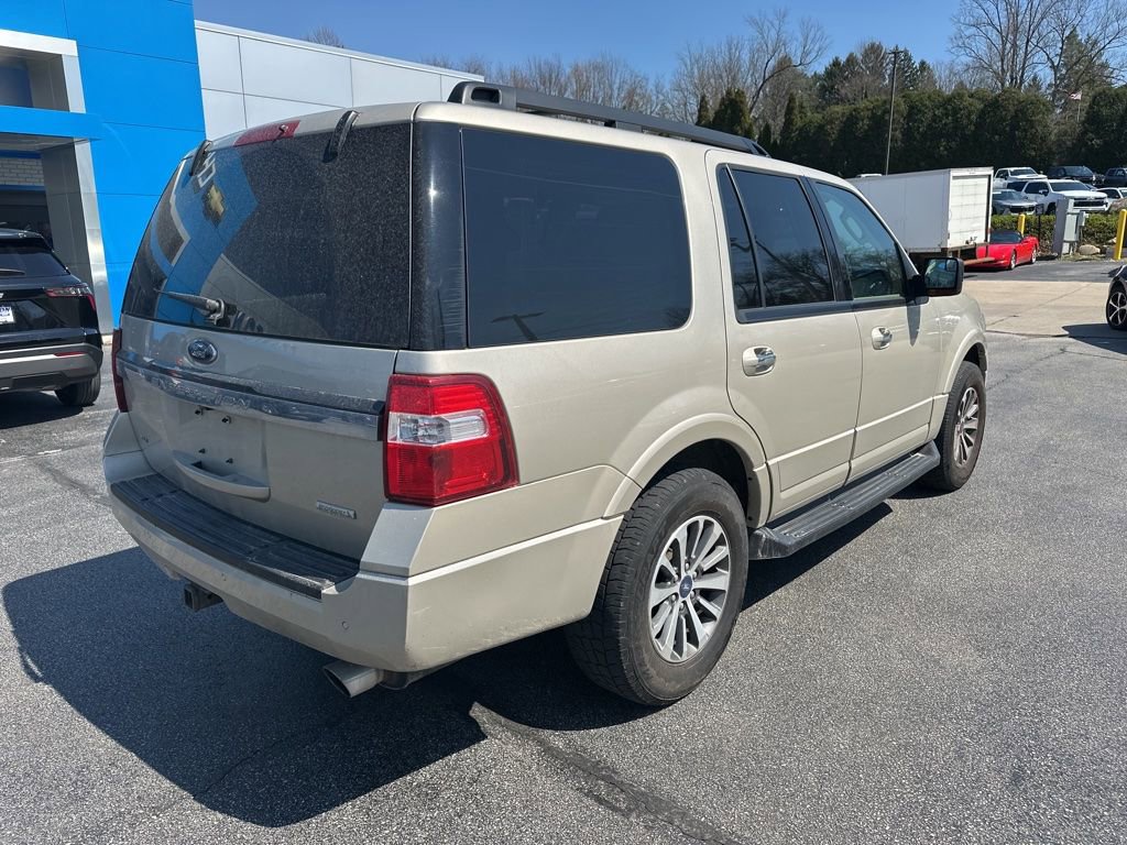 Used 2017 Ford Expedition XLT w/ Equipment Group 202A image 8