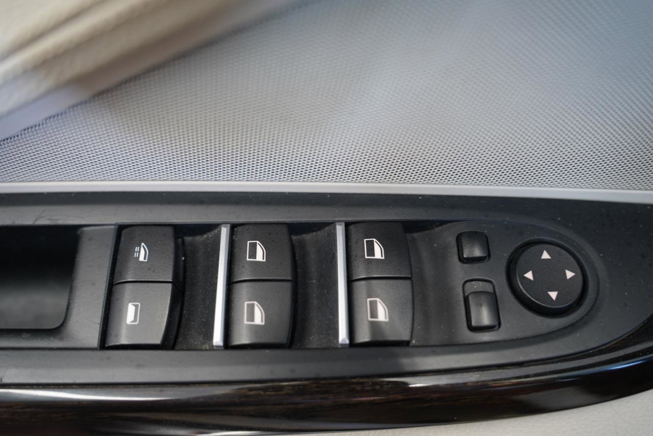 Used 2013 BMW 640i Convertible image 36