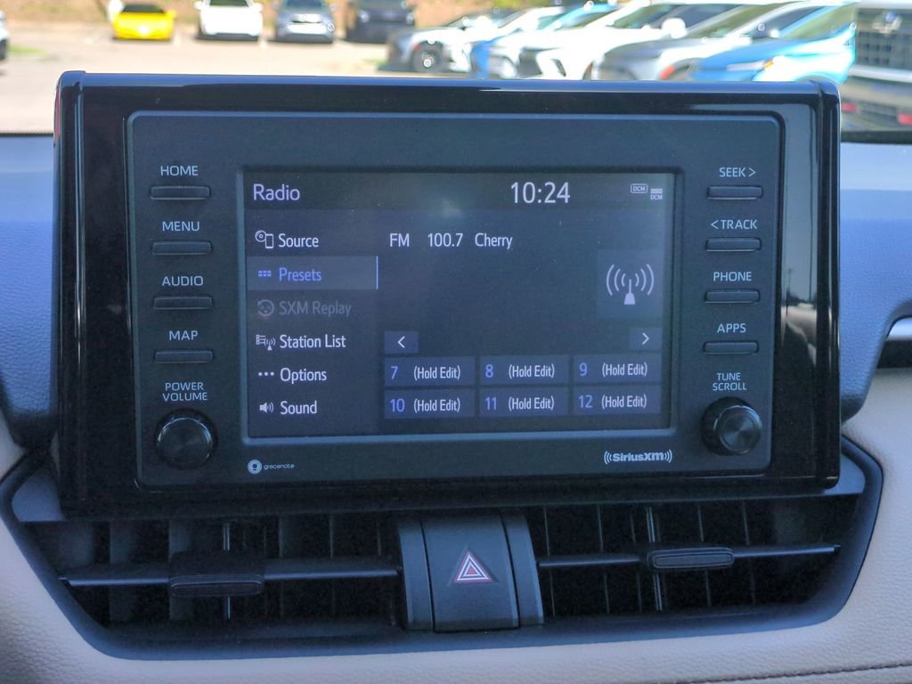 Used 2021 Toyota RAV4 LE image 24