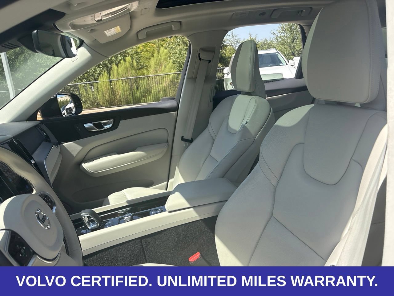 Certified 2024 Volvo XC60 B5 Core w/ Protection Package Premier AWD/4WD image 17