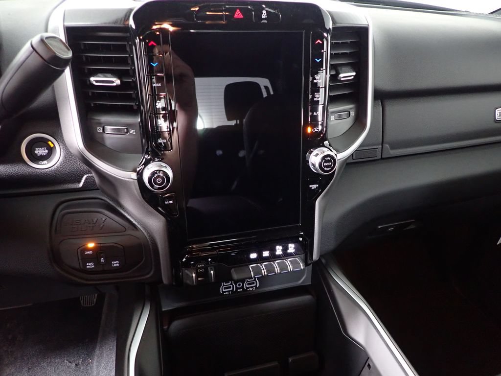 New 2026 RAM 2500 Big Horn AWD/4WD image 27