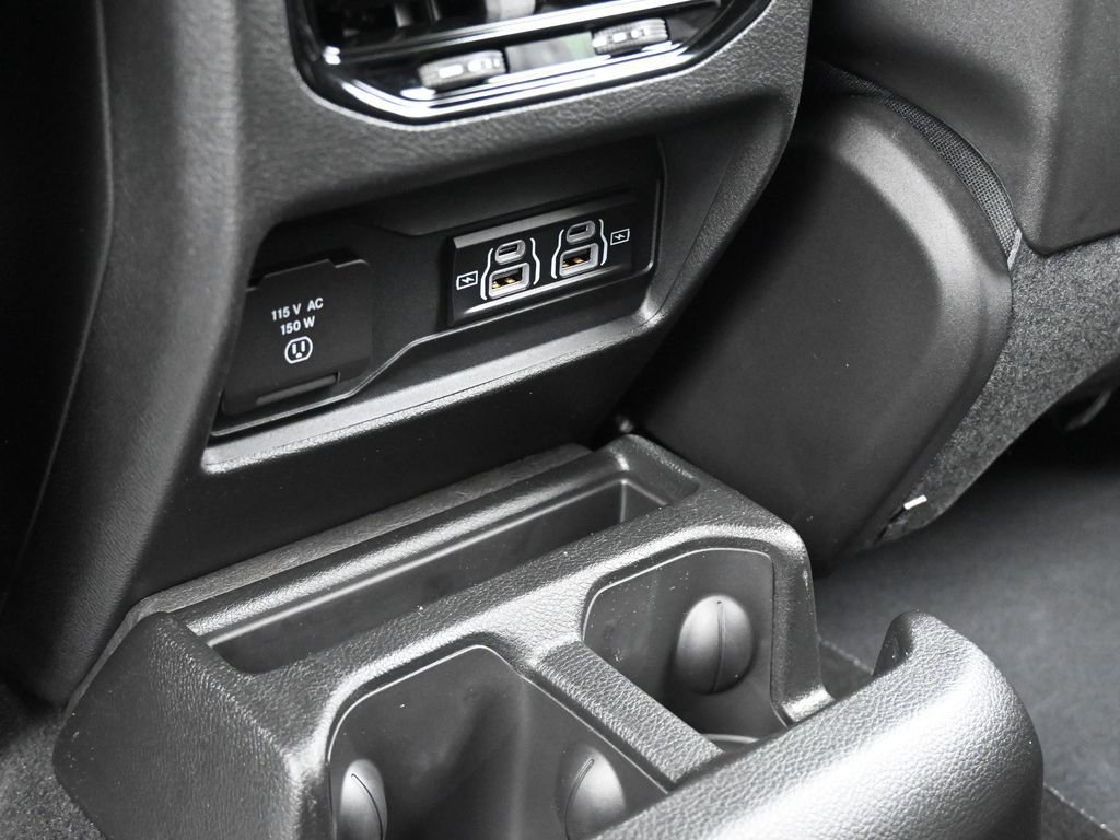 Used 2025 Jeep Grand Cherokee L Laredo image 28