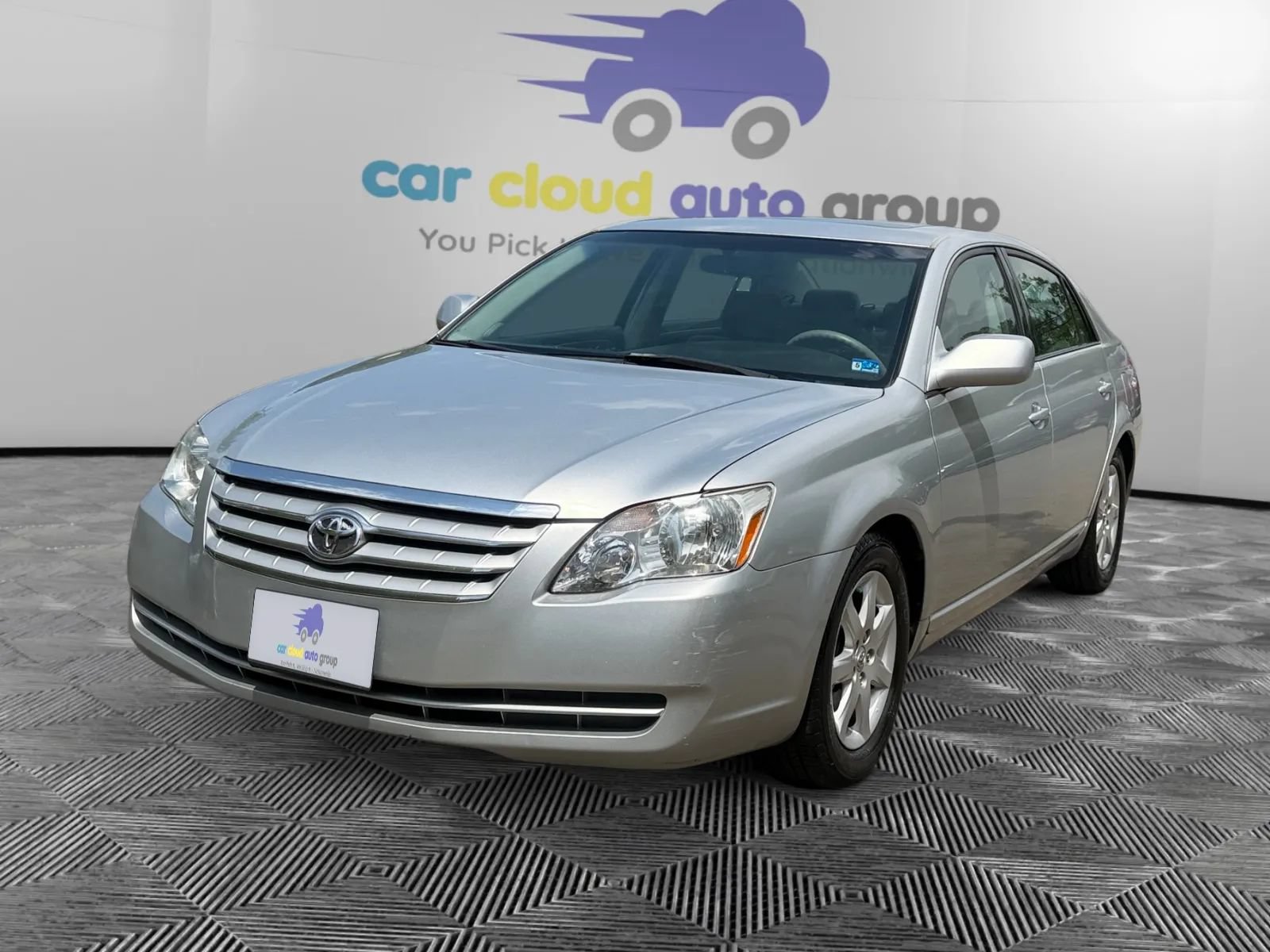 Used 2006 Toyota Avalon XL FWD image 1