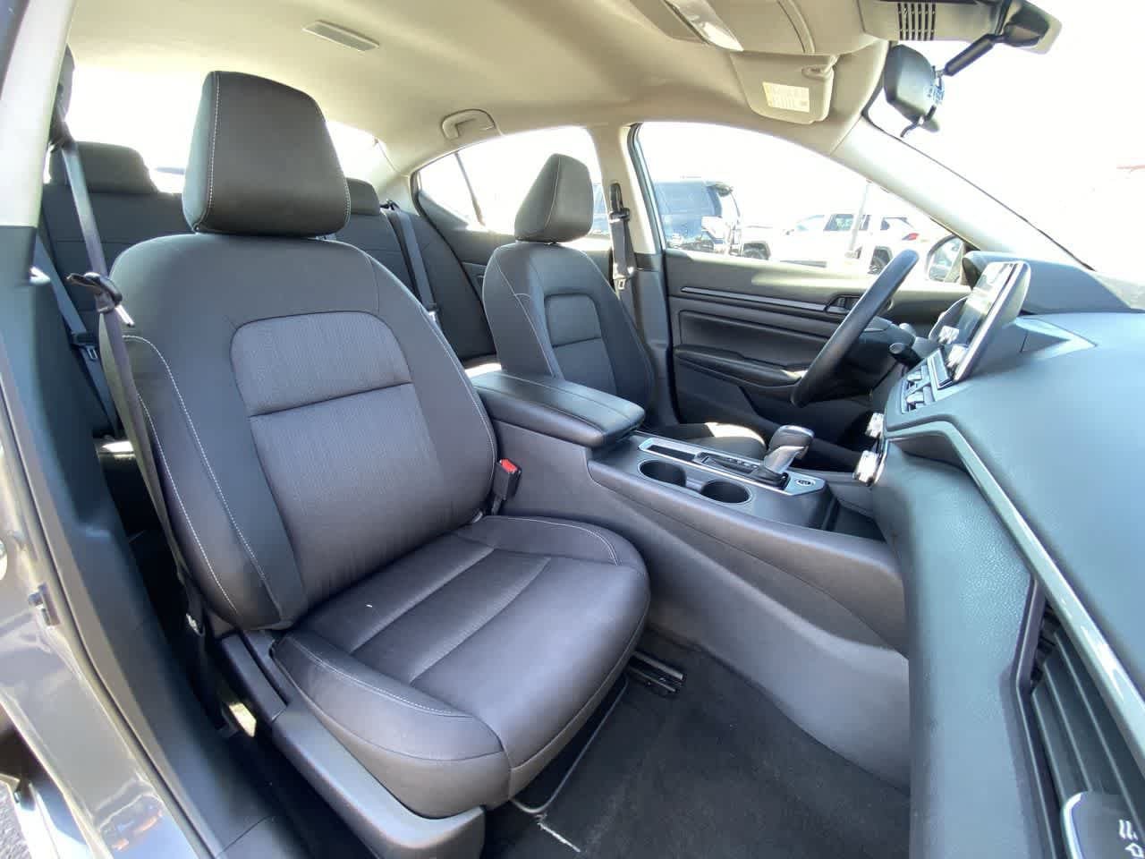 Used 2025 Nissan Altima 2.5 S FWD image 23