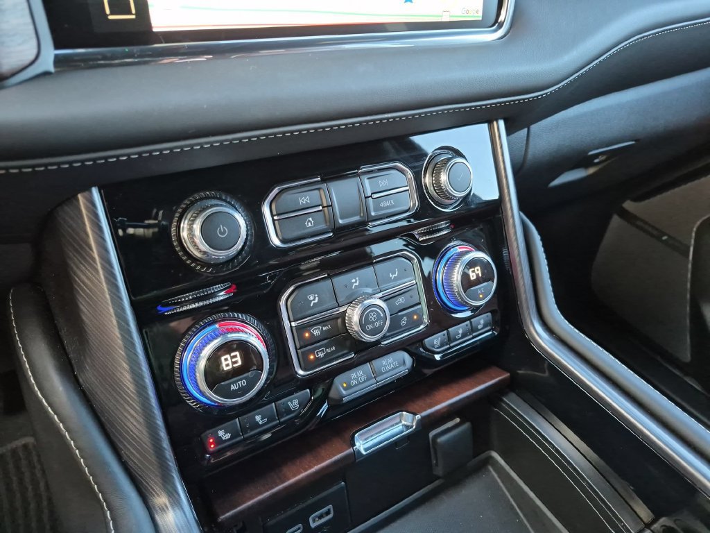 Used 2024 GMC Yukon XL Denali Ultimate AWD/4WD image 23