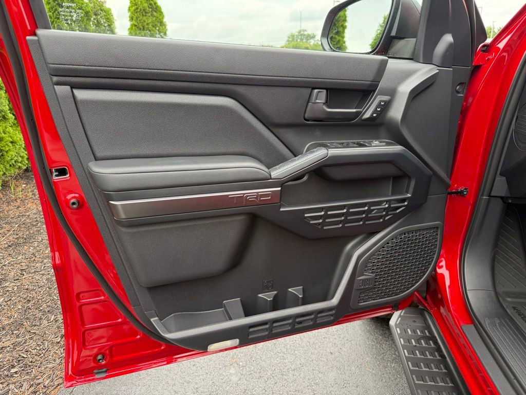 New 2026 Toyota 4Runner TRD Off-Road Premium AWD/4WD image 11