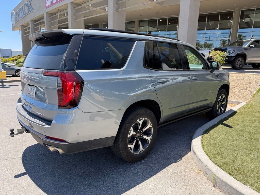 Certified 2025 GMC Yukon AT4 Ultimate AWD/4WD image 4