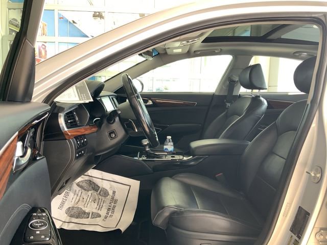 Used 2018 Kia Cadenza Technology image 15