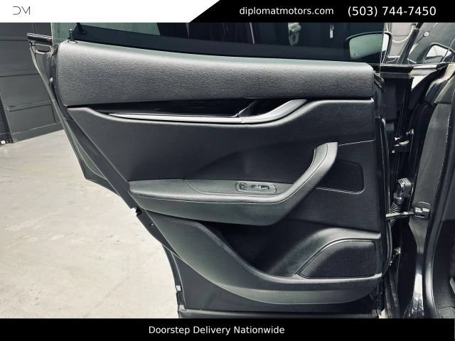 Used 2022 Maserati Levante GT AWD/4WD image 27