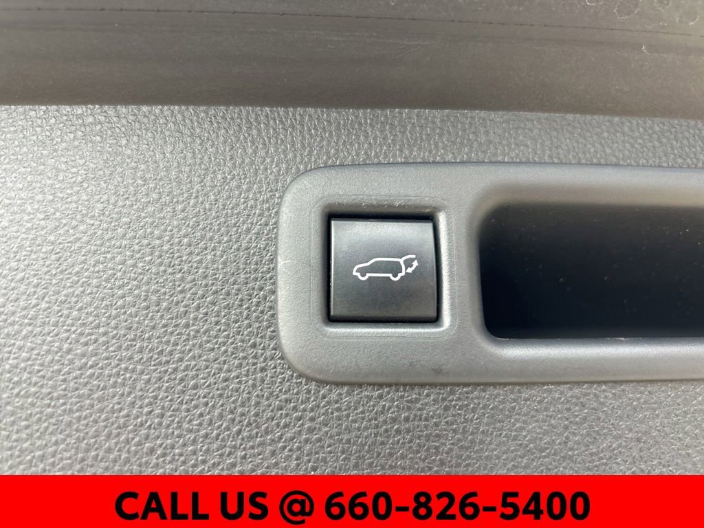 Certified 2020 Toyota Highlander XLE AWD/4WD image 18