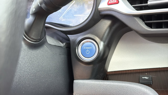Used 2024 Toyota Sienna XLE AWD/4WD image 15