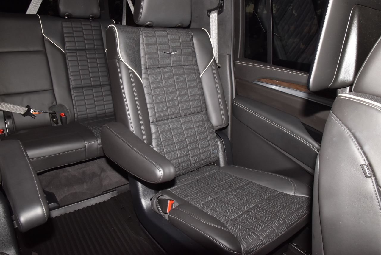 Used 2025 Cadillac Escalade ESV Premium Luxury Platinum AWD/4WD image 24