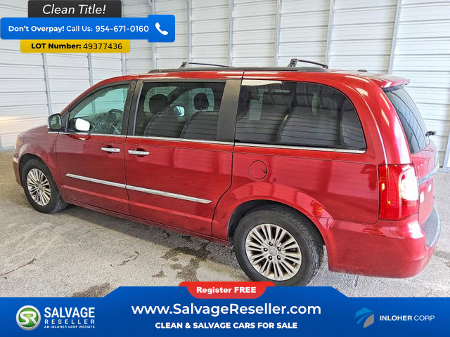 Used 2015 Chrysler Town & Country Touring-L w/ Driver Convenience Group FWD image 3