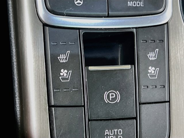 Used 2020 Kia Optima EX w/ Technology Package FWD image 21
