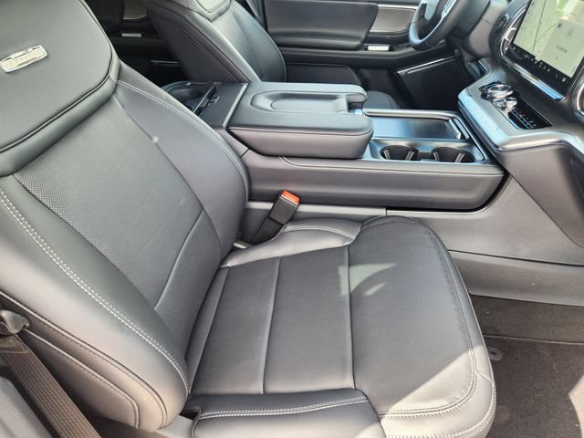 New 2026 Ford Expedition Platinum w/ Driver's Package AWD/4WD image 14