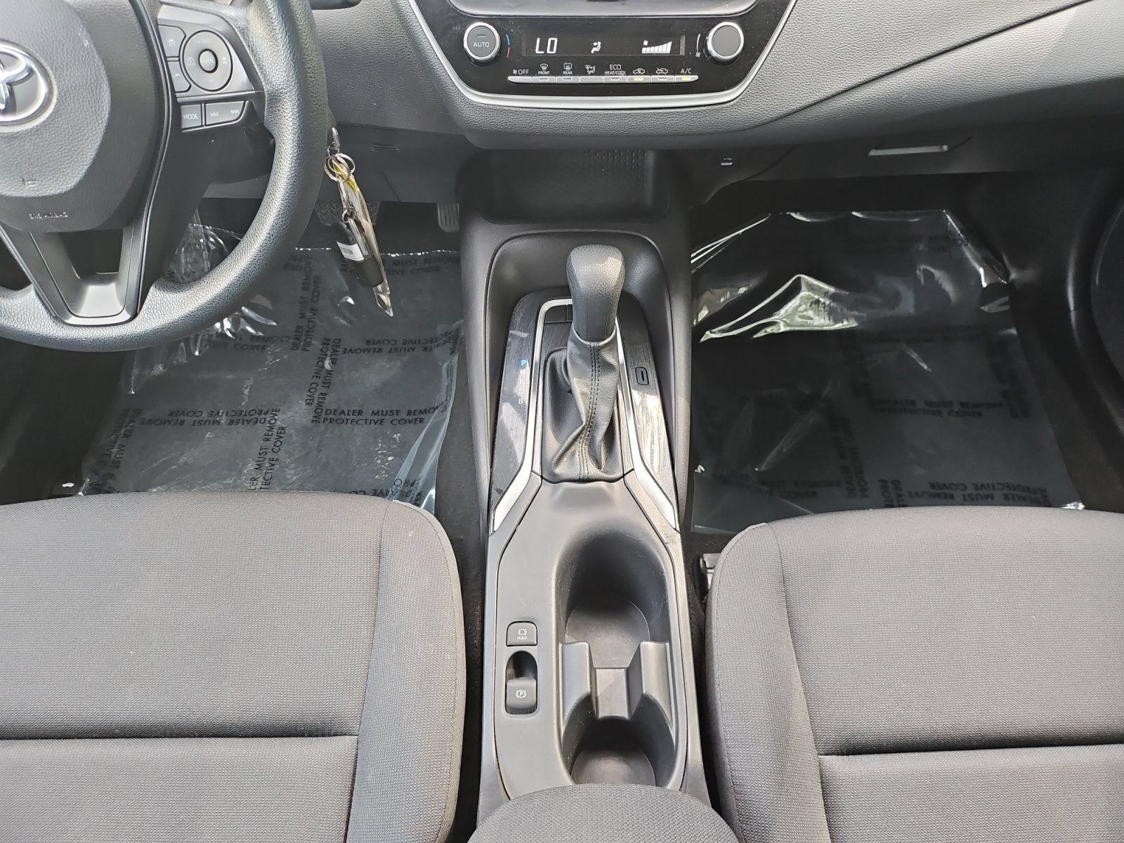 Used 2025 Toyota Corolla LE FWD image 31