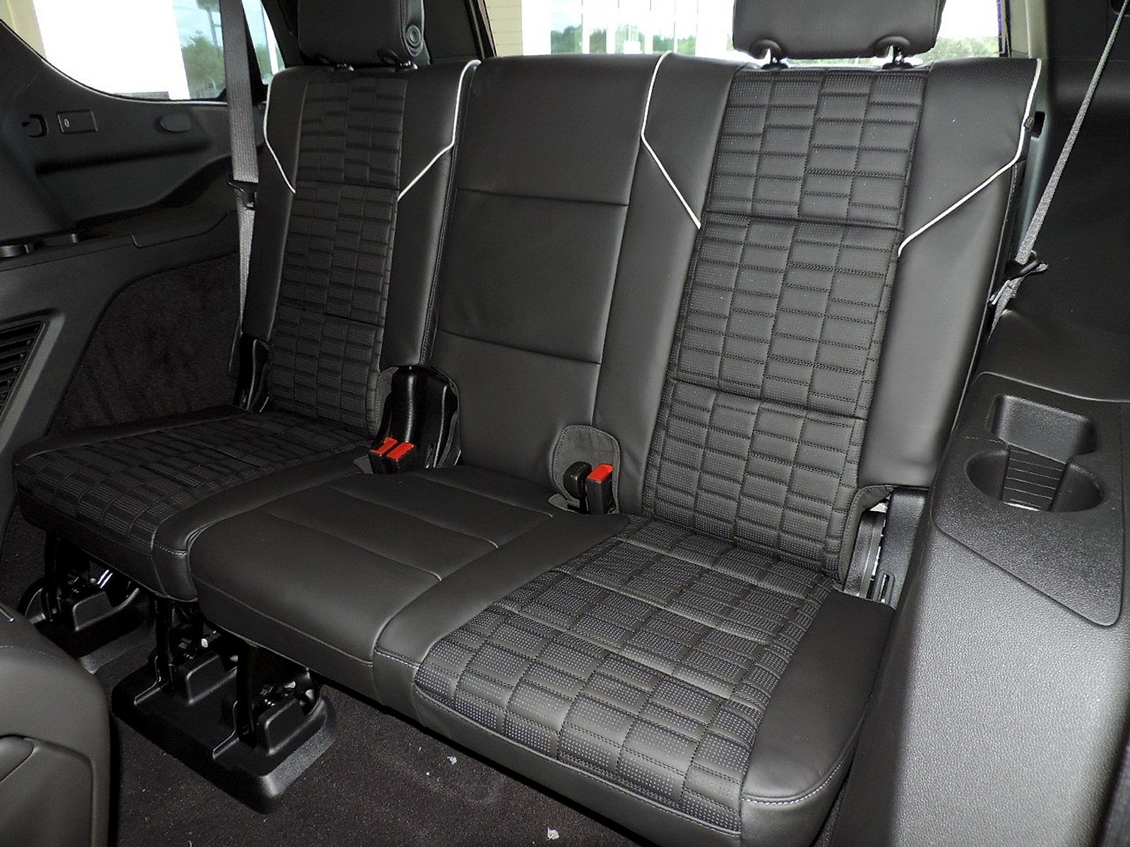 New 2026 Cadillac Escalade Platinum Sport AWD/4WD image 18