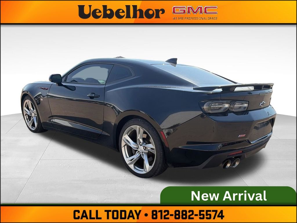 Used 2019 Chevrolet Camaro SS RWD image 6