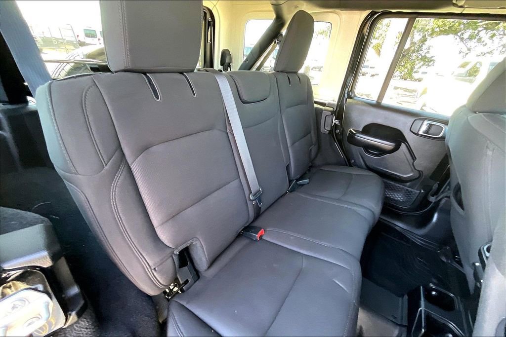 Used 2019 Jeep Wrangler Unlimited Sport S image 21