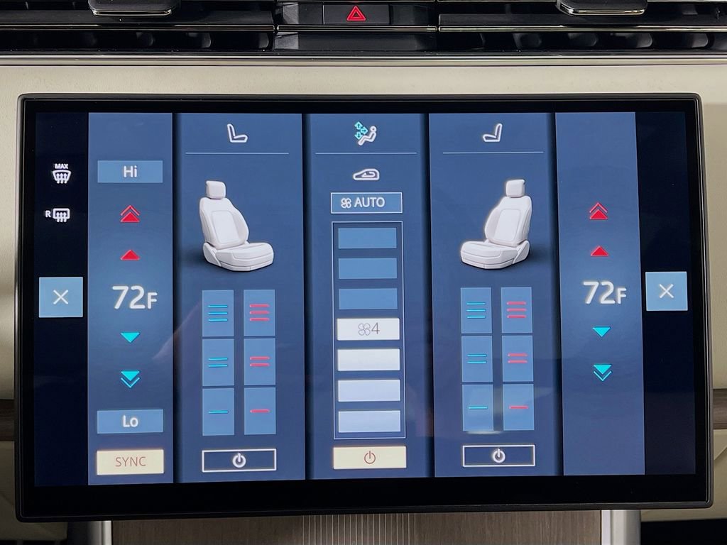 Used 2025 Land Rover Range Rover Autobiography image 16