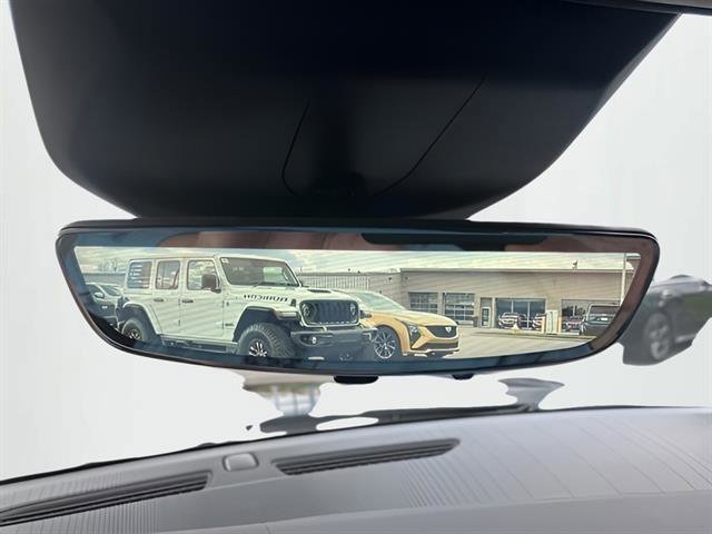 Certified 2024 Cadillac Escalade ESV V w/ Heavy-Duty Trailer Package image 20