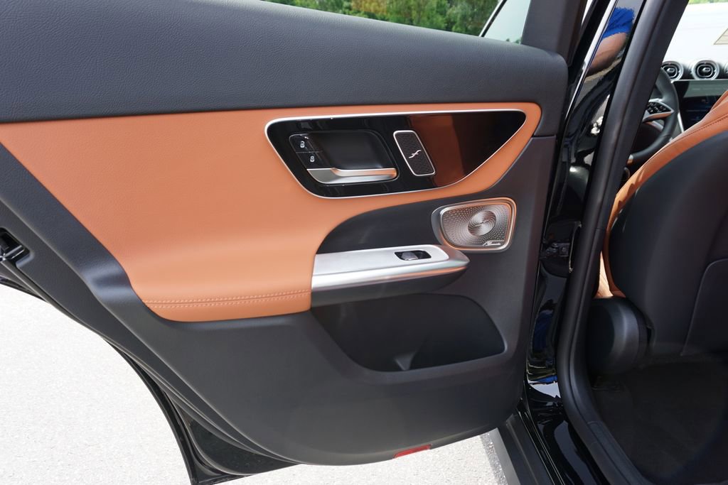 Certified 2025 Mercedes-Benz GLC 350e 4MATIC image 36