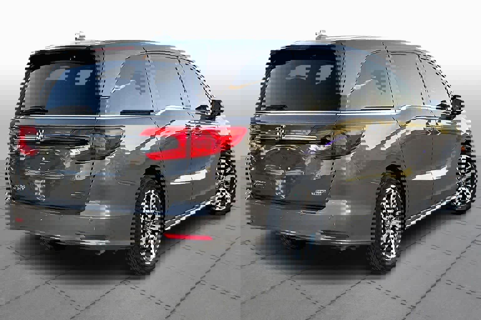 Used 2023 Honda Odyssey Touring image 14