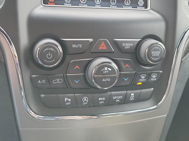 Used 2018 Jeep Grand Cherokee Laredo AWD/4WD image 32