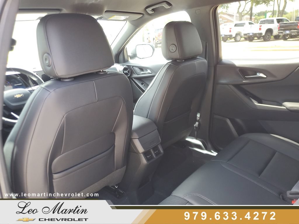 New 2026 Chevrolet Equinox LT w/ Convenience Package II FWD image 10