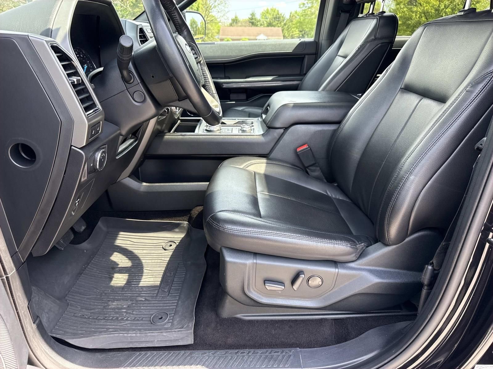 Used 2021 Ford Expedition Max XLT AWD/4WD image 29
