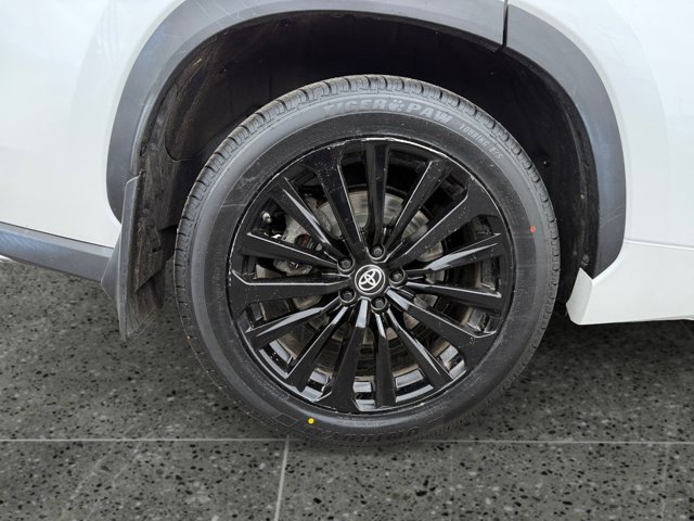 Certified 2024 Toyota Highlander XSE image 14