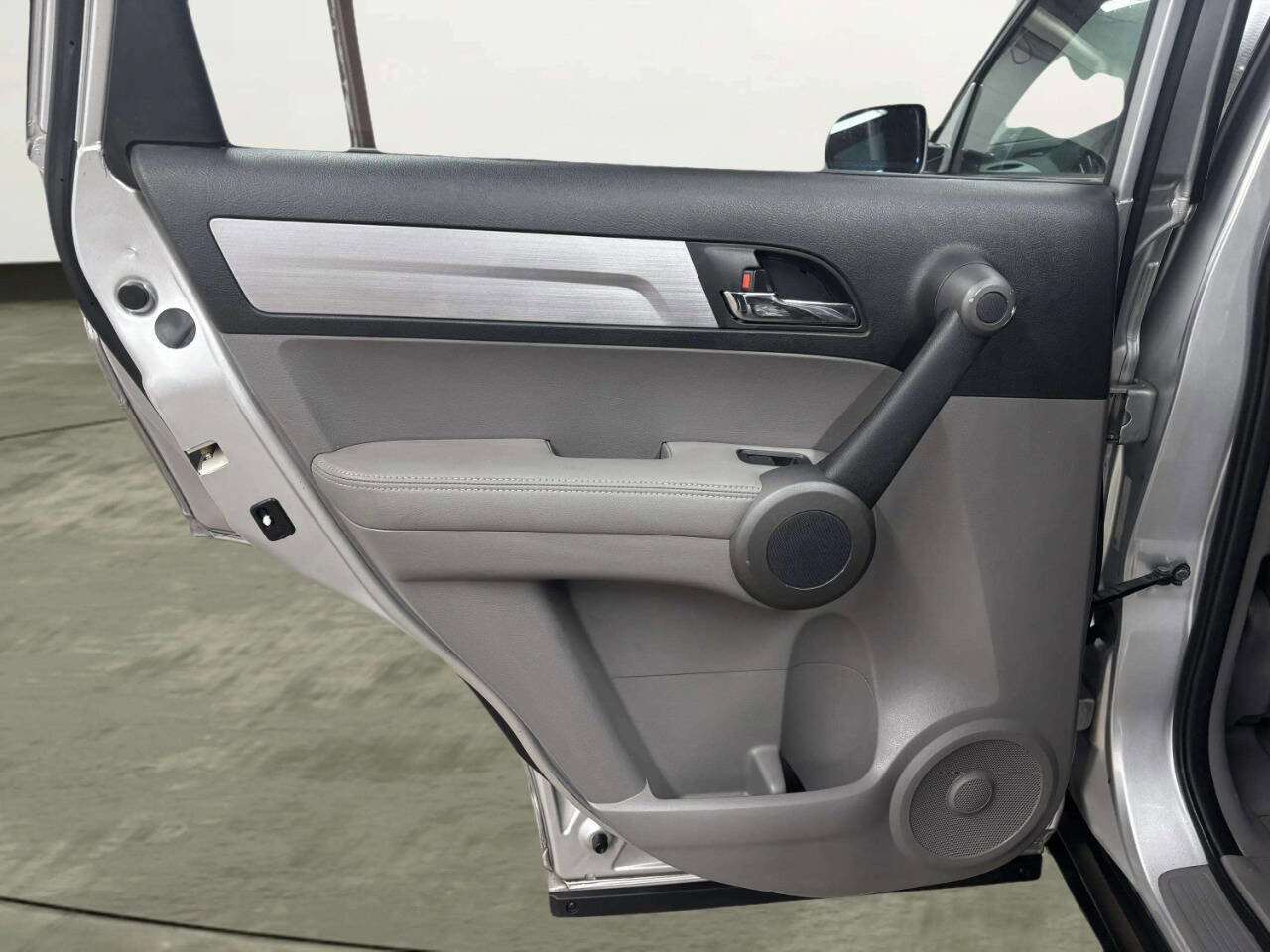 Used 2010 Honda CR-V EX-L image 14