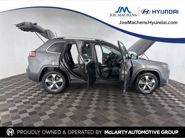 Used 2019 Jeep Cherokee Limited image 14