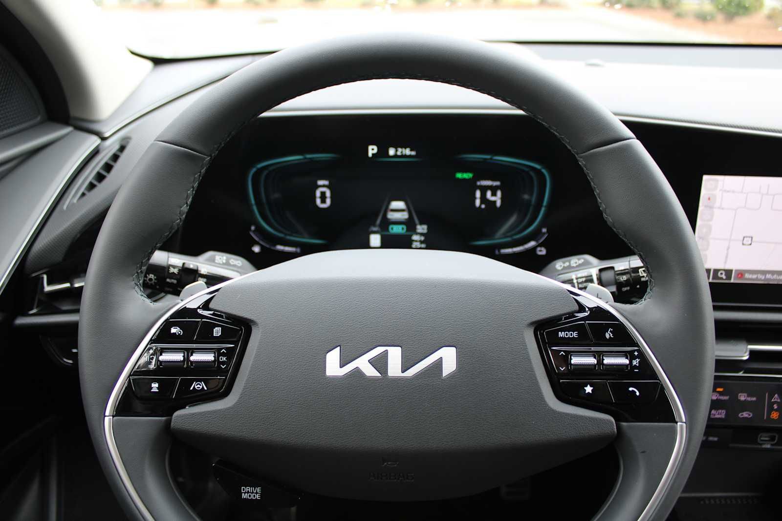 New 2025 Kia Niro EX image 26