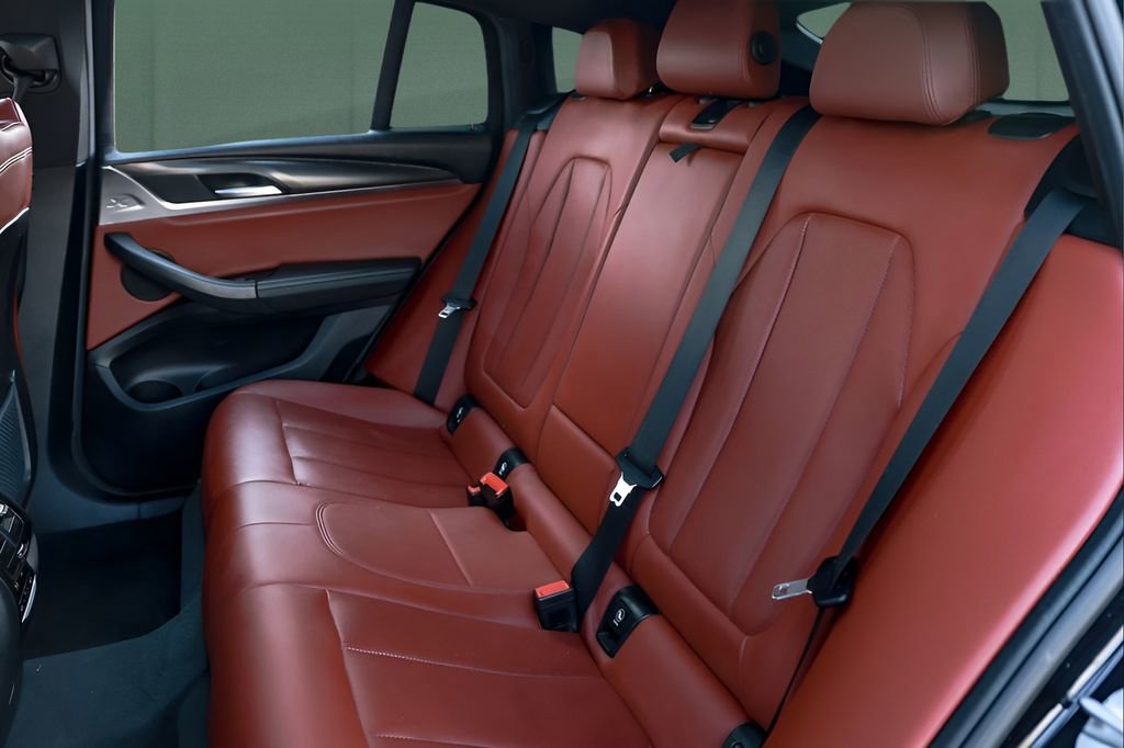 Used 2022 BMW X4 xDrive30i w/ M Sport Package 2 image 17