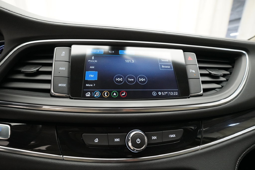 Used 2020 Buick Enclave Essence w/ Sound and Sites Package AWD/4WD image 6