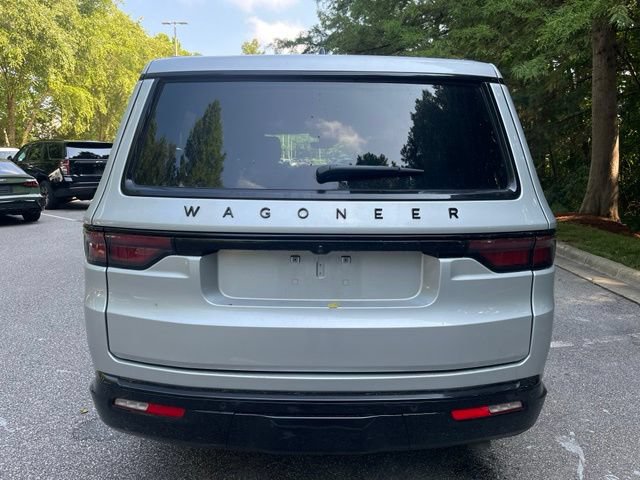 Used 2024 Jeep Wagoneer Series II w/ Convenience Group I AWD/4WD image 8
