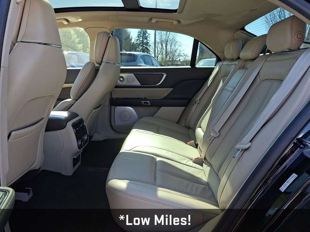 Used 2018 Lincoln Continental Reserve w/ Luxury Package image 11