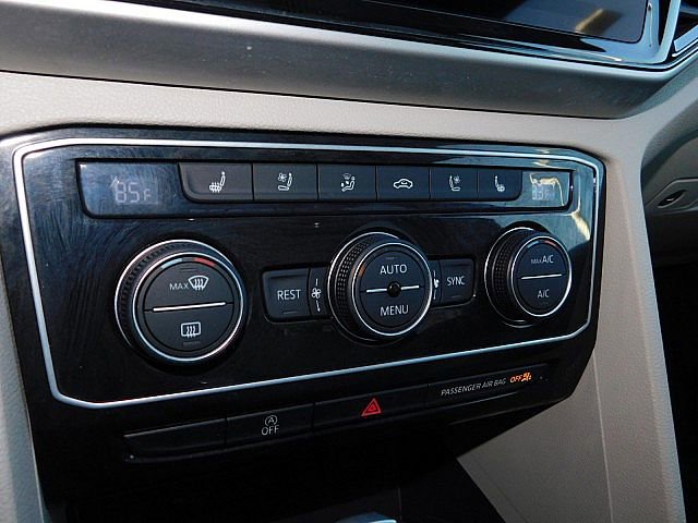 Used 2023 Volkswagen Atlas SEL Premium image 26