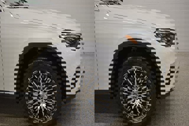 New 2026 Mercedes-Benz GLC 300 4MATIC image 13