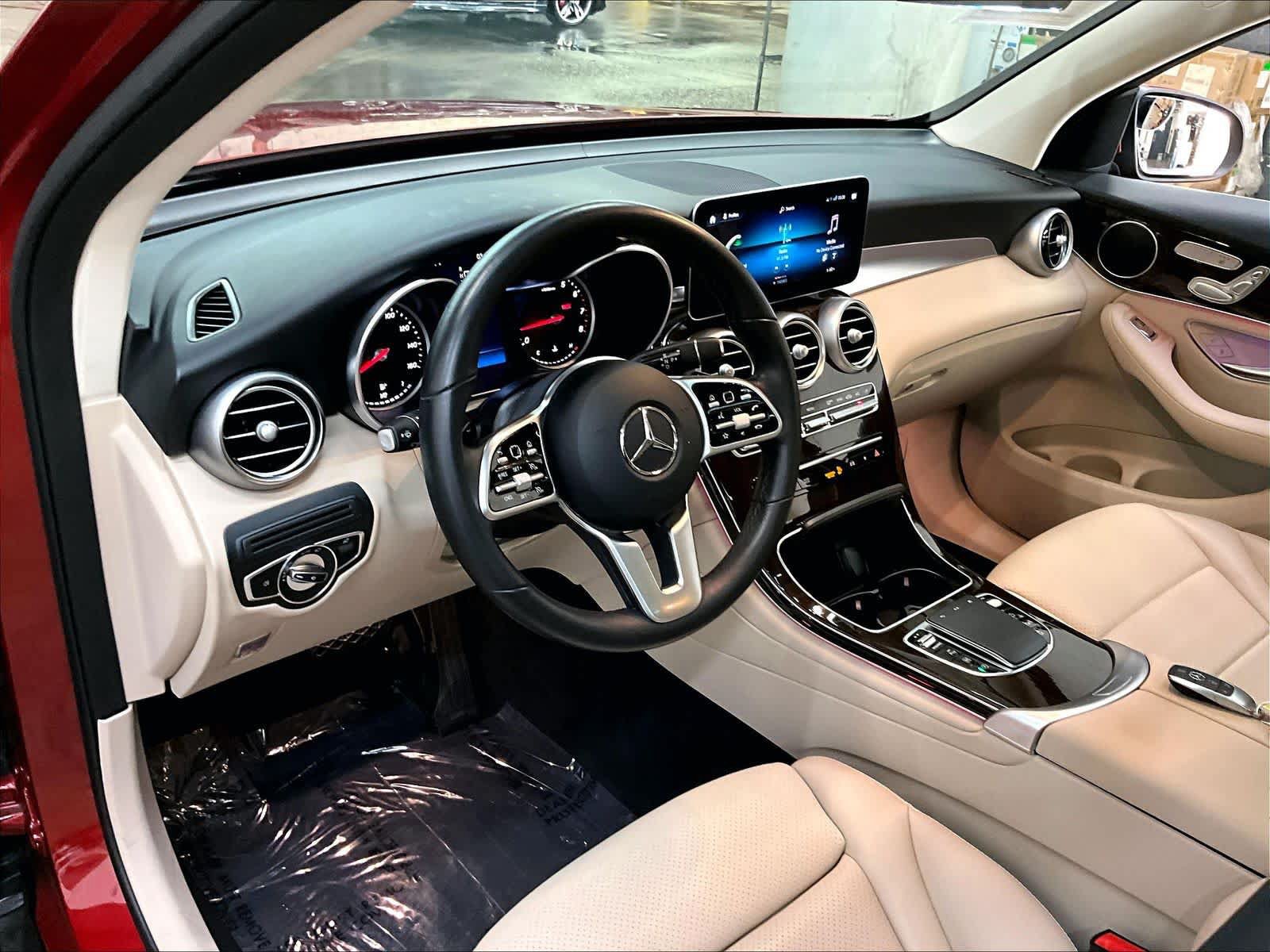 Used 2022 Mercedes-Benz GLC 300 4MATIC image 17