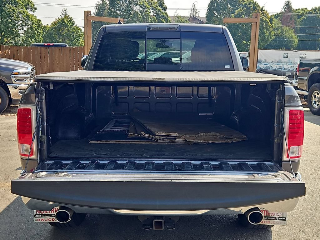 Used 2016 RAM 1500 Laramie w/ Convenience Group AWD/4WD image 10